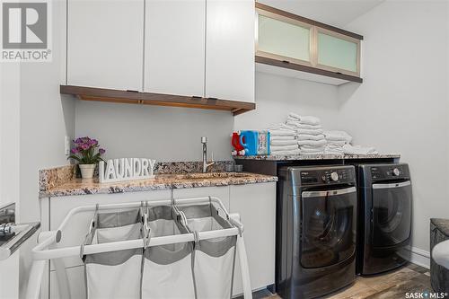 1063 Werschner Way, Saskatoon, SK - Indoor Photo Showing Laundry Room