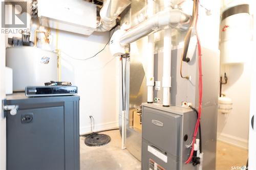 1063 Werschner Way, Saskatoon, SK - Indoor Photo Showing Basement