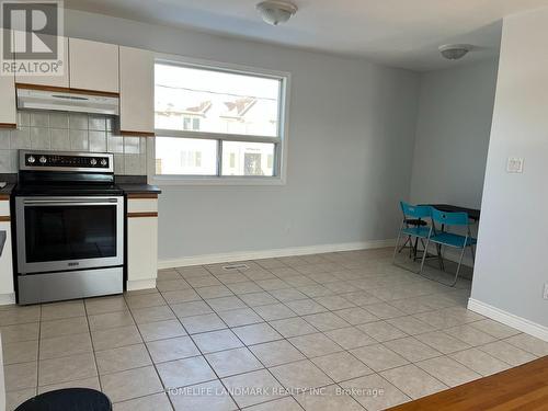 424 Pineland Avenue, Oakville, ON - Indoor Photo Showing Kitchen