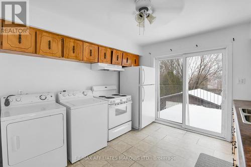 & 731A - 731 Amelia Street, Cornwall, ON - Indoor Photo Showing Laundry Room