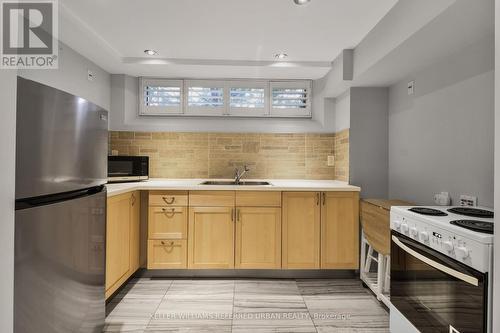 25 Carscadden Drive, Toronto, ON - Indoor Photo Showing Kitchen