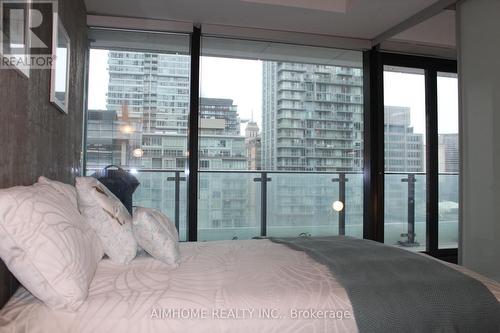 1003 - 224 King Street W, Toronto, ON - Indoor Photo Showing Bedroom