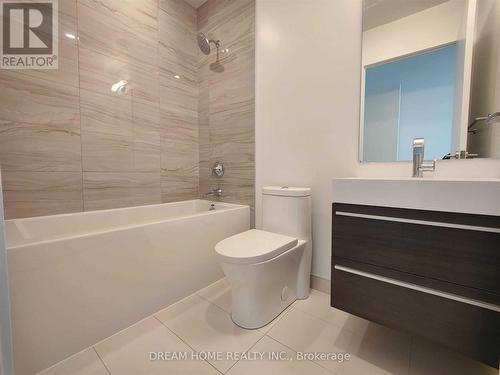 3903 - 39 Roehampton Avenue, Toronto, ON - Indoor Photo Showing Bathroom