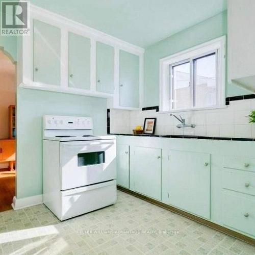 46 Pitt Avenue, Toronto, ON - Indoor Photo Showing Kitchen