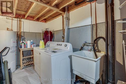 36 - 166 Southdale Road W, London, ON - Indoor Photo Showing Laundry Room