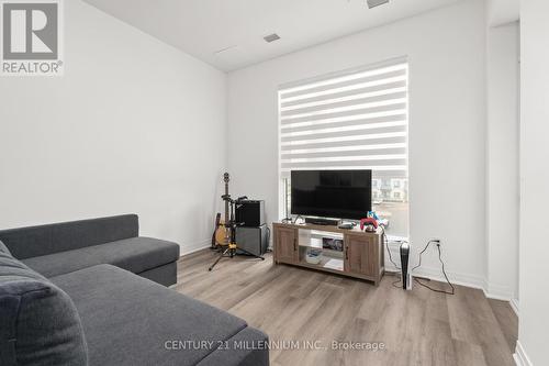 311 - 470 Gordon Krantz Avenue, Milton, ON - Indoor Photo Showing Living Room