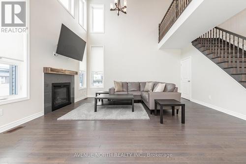 732 Namur Street, Russell, ON - Indoor Photo Showing Living Room With Fireplace