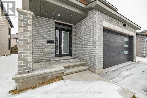 732 Namur Street, Russell, ON - Outdoor