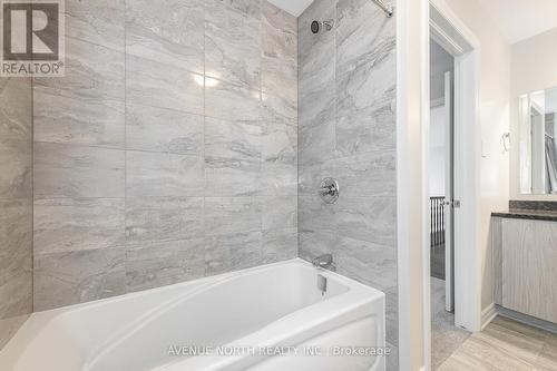 732 Namur Street, Russell, ON - Indoor Photo Showing Bathroom