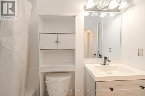 87 Pringle Drive, Barrie, ON - Indoor Photo Showing Bathroom