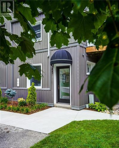 255 Raglan Street Unit# 1, Woodstock, ON - Outdoor