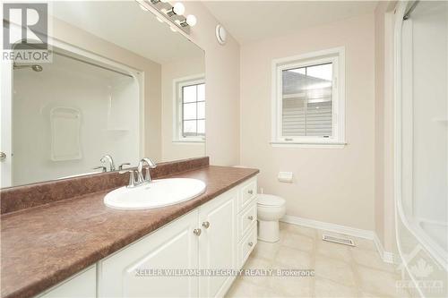 404 Kilmarnock Way, Ottawa, ON - Indoor Photo Showing Bathroom