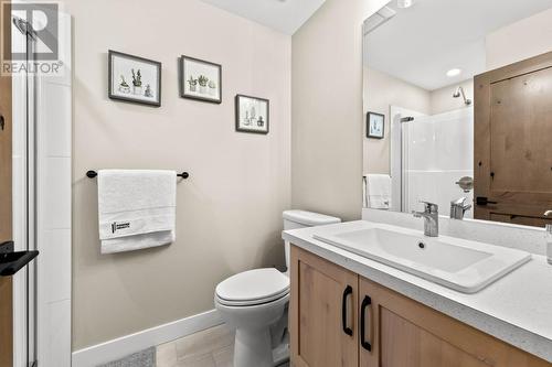 5045 Valley Drive Unit# 13, Sun Peaks, BC - Indoor Photo Showing Bathroom