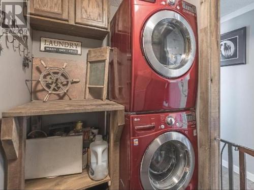 5880 Gardi Road, Kamloops, BC - Indoor Photo Showing Laundry Room