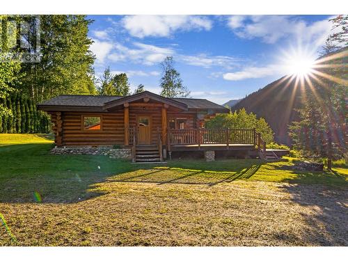 1860 Agate Bay Road, Barriere, BC - Outdoor With Deck Patio Veranda