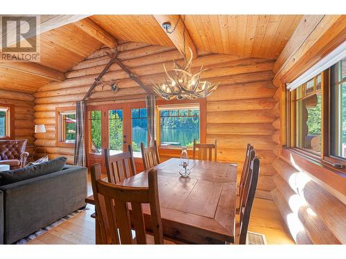 1860 Agate Bay Road, Barriere, BC - Indoor Photo Showing Dining Room