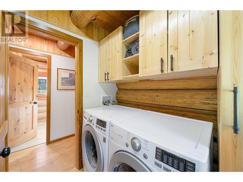 1860 Agate Bay Road, Barriere, BC - Indoor Photo Showing Laundry Room