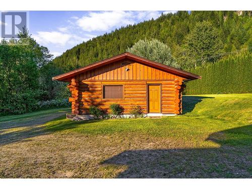 1860 Agate Bay Road, Barriere, BC - Outdoor