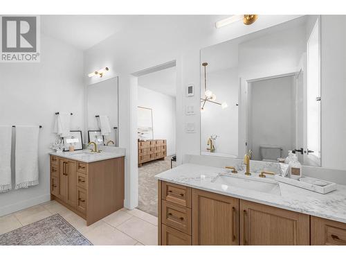 1291 Brechin Place, Kamloops, BC - Indoor Photo Showing Bathroom