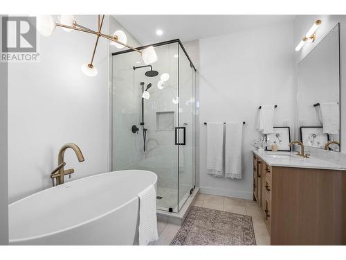 1291 Brechin Place, Kamloops, BC - Indoor Photo Showing Bathroom