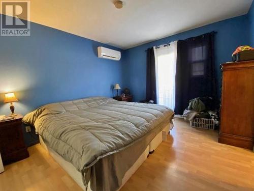 1125 Vista Point Road, Barriere, BC - Indoor Photo Showing Bedroom