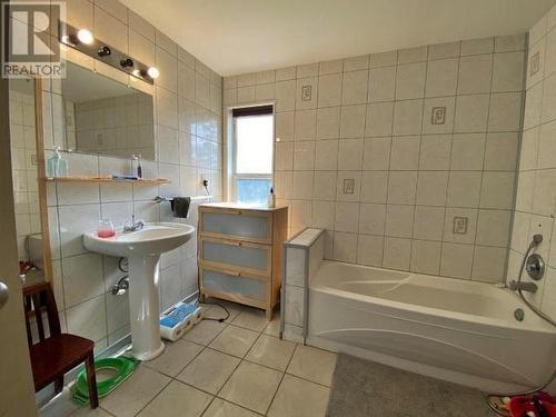 1125 Vista Point Road, Barriere, BC - Indoor Photo Showing Bathroom