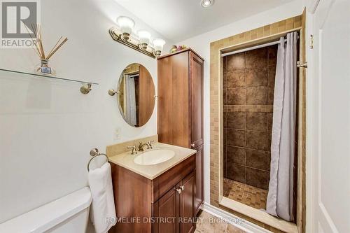 60 Whitefaulds Road, Vaughan, ON - Indoor Photo Showing Bathroom