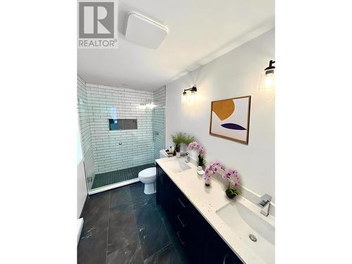 1365 Burfield Drive, Sun Peaks, BC - Indoor Photo Showing Bathroom