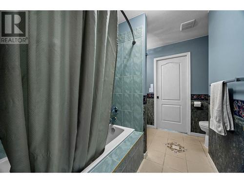 5120 Steffens Road, Merritt, BC - Indoor Photo Showing Bathroom