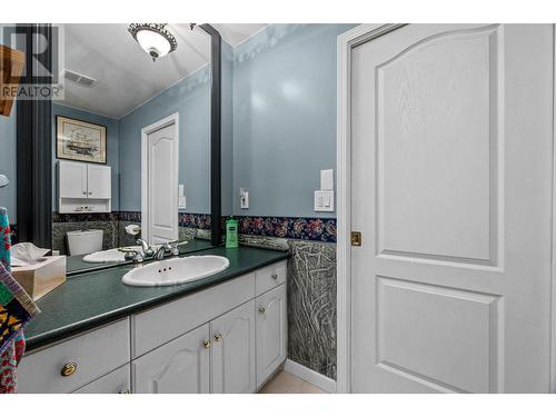 5120 Steffens Road, Merritt, BC - Indoor Photo Showing Bathroom