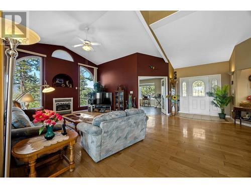 5120 Steffens Road, Merritt, BC - Indoor Photo Showing Living Room With Fireplace