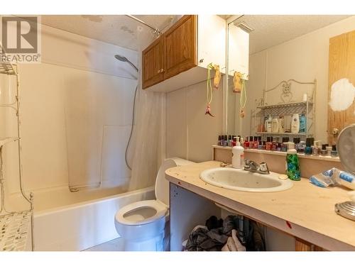 3580 Cariboo  97 Highway, Cache Creek, BC - Indoor Photo Showing Bathroom