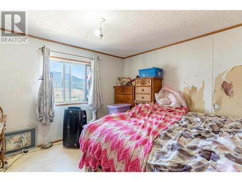 3580 Cariboo  97 Highway, Cache Creek, BC - Indoor Photo Showing Bedroom