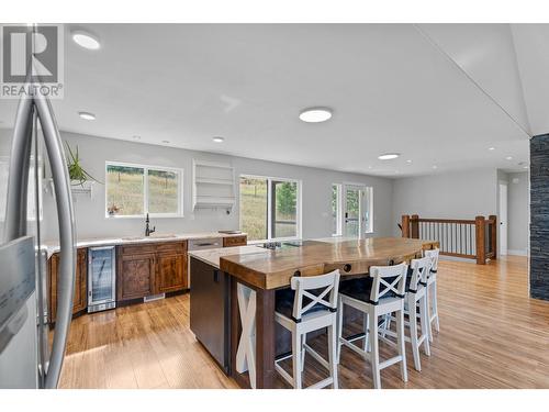 289 Orchard Lake Road, Kamloops, BC - Indoor Photo Showing Kitchen