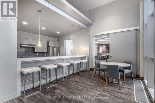 1608 - 2081 Fairview Street, Burlington, ON - Indoor Photo Showing Dining Room