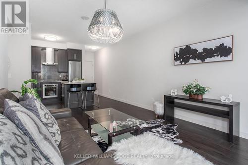 1608 - 2081 Fairview Street, Burlington, ON - Indoor Photo Showing Living Room