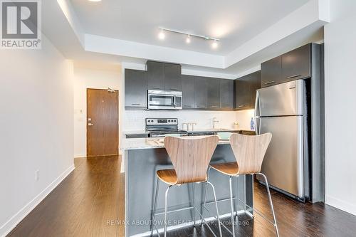 1909 - 365 Prince Of Wales Drive, Mississauga, ON - Indoor Photo Showing Kitchen With Stainless Steel Kitchen With Upgraded Kitchen