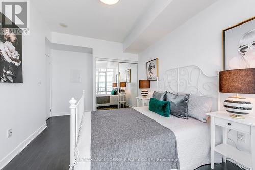 1909 - 365 Prince Of Wales Drive, Mississauga, ON - Indoor Photo Showing Bedroom