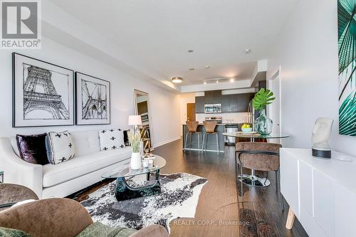 1909 - 365 Prince Of Wales Drive, Mississauga, ON - Indoor Photo Showing Living Room