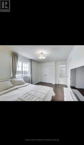 32 Starfish Court, Brampton, ON - Indoor Photo Showing Bedroom