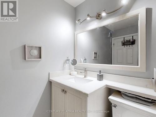 206 - 10 Gateway Boulevard, Toronto, ON - Indoor Photo Showing Bathroom