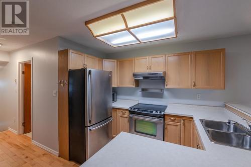 555 Government Street Unit# 103, Penticton, BC - Indoor Photo Showing Kitchen With Double Sink