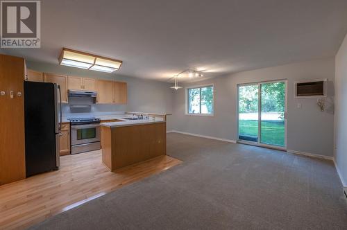 555 Government Street Unit# 103, Penticton, BC - Indoor Photo Showing Kitchen