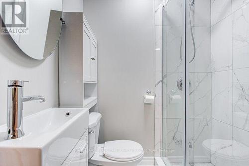 (Upper) - 260 Demaine Crescent, Richmond Hill, ON - Indoor Photo Showing Bathroom