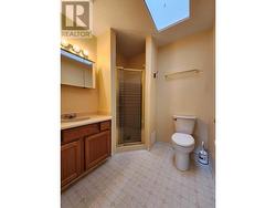 ensuite bathroom off primary bedroom - 