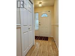 Entry area with coat closet - 