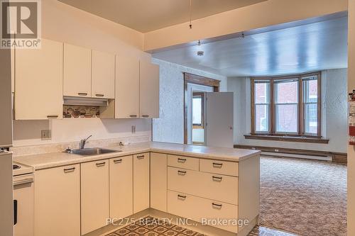 77 Montreal Street, Goderich (Goderich Town), ON - Indoor Photo Showing Kitchen