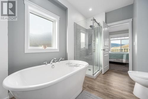 1460 Lopez Creek Drive, Cache Creek, BC - Indoor Photo Showing Bathroom