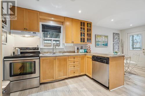 296 Lakeview Boulevard, Georgina, ON - Indoor Photo Showing Kitchen With Double Sink