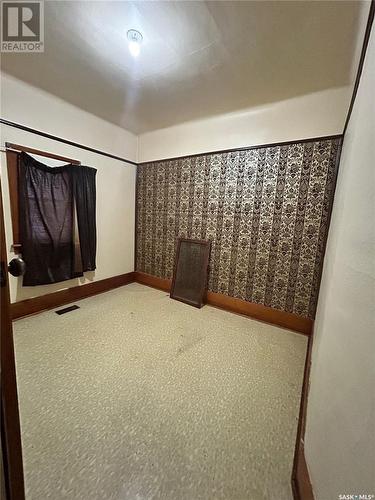 847 18Th Street W, Prince Albert, SK - Indoor Photo Showing Other Room